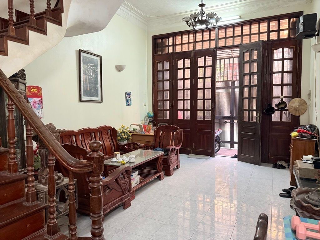 Nhà 5 tầng mặt ngõ VIP, ô tô tránh, kinh doanh đỉnh Hoàng Quốc Việt