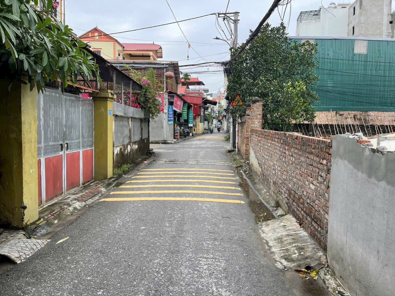 Mảnh đất vuông vắn 50m2 tại Cự Khối, Long Biên, mang đến một không gian sống lý tưởng