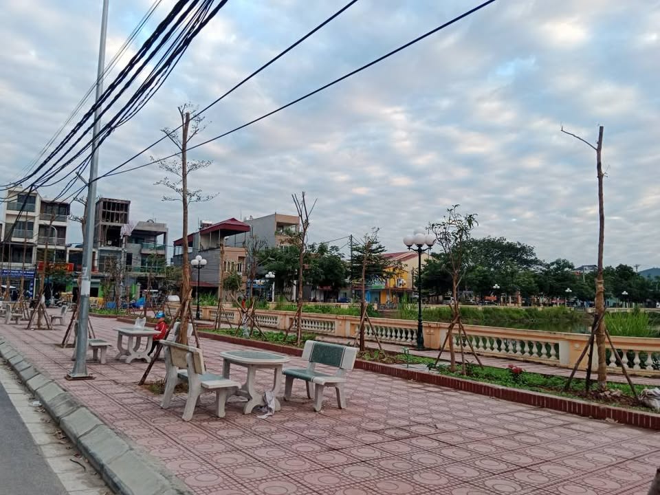 Ô đất vàng Nam Hồng, 62m2, ô tô đỗ cửa, tiện ích ngập mặt