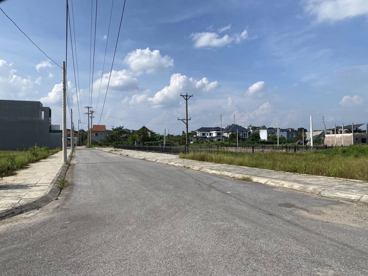 Đất vàng Hùng Sơn 187,8m2 hai mặt tiền, đón đầu tài lộc