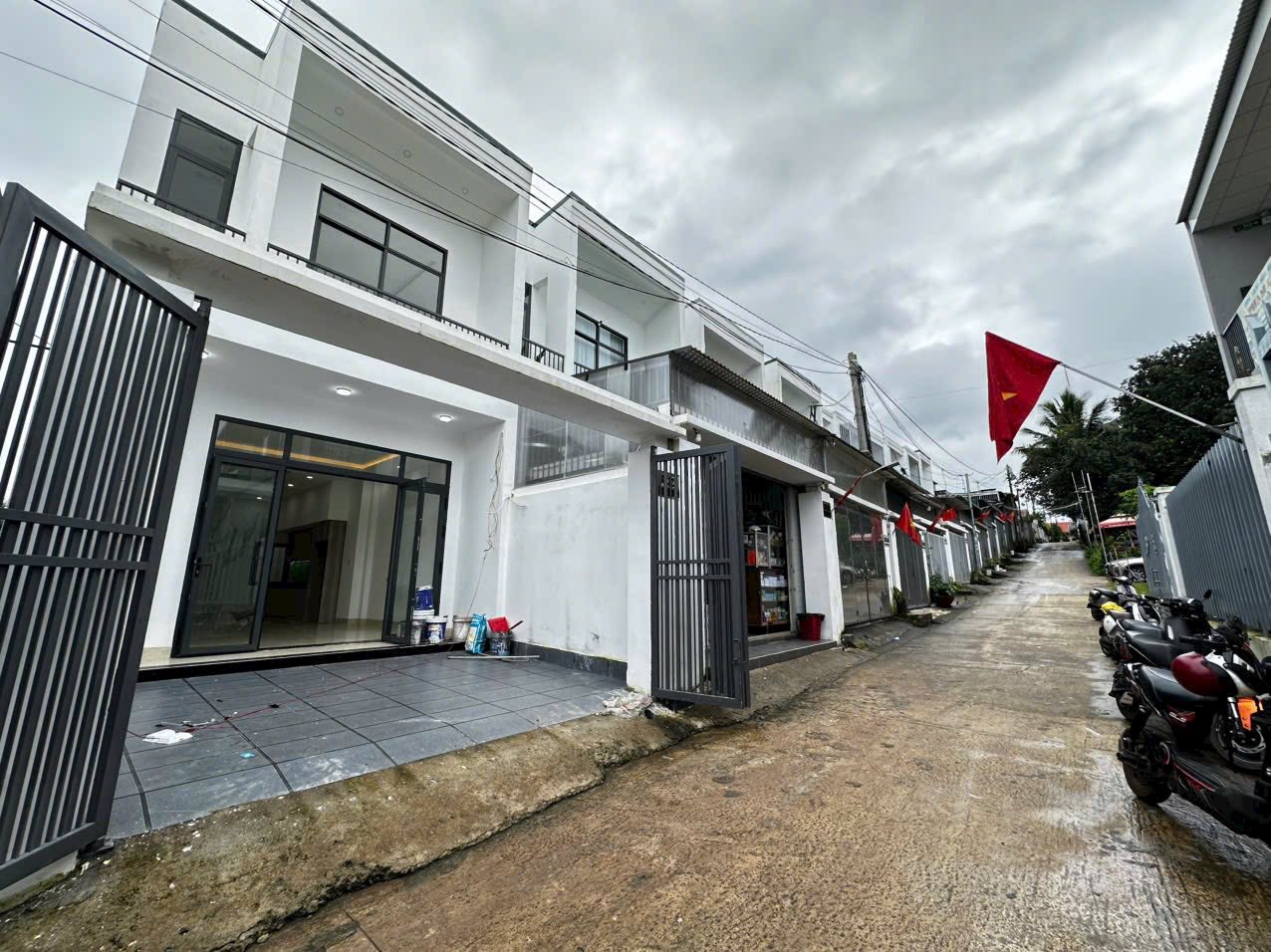 Chào mừng quý vị đến với ngôi nhà trong mơ tọa lạc ngay trung tâm phố