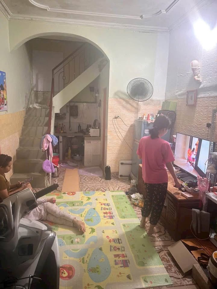 Nhà 2 tầng Hạ Lý, ngõ rộng thênh thang, giá chỉ 1,16 tỷ