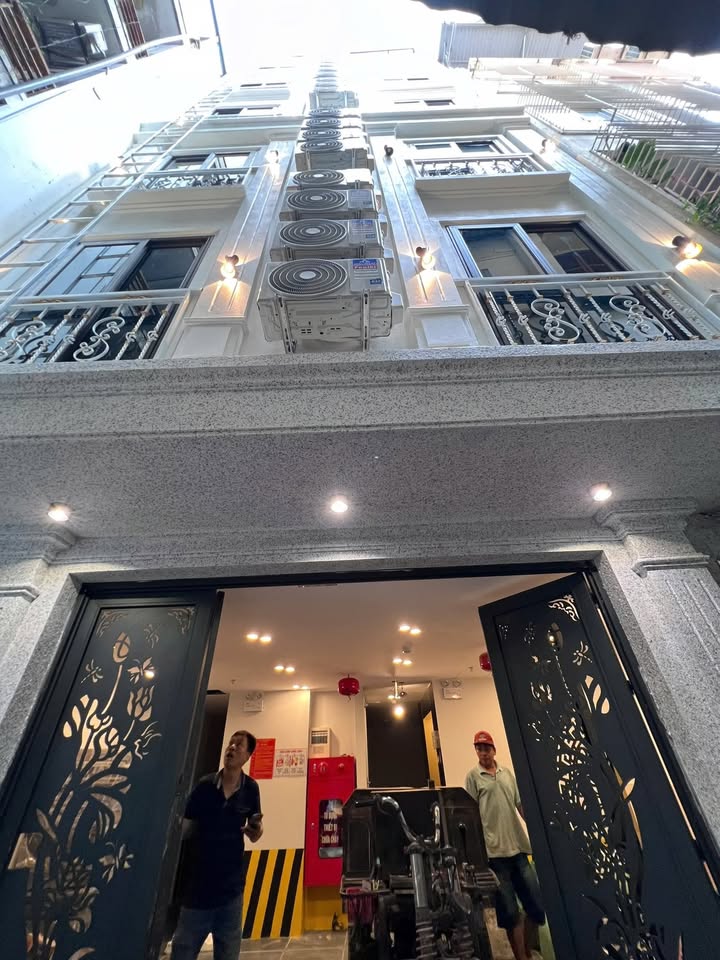 Nhà 7 tầng ngõ 603 Lạc Long Quân, 67m2, mặt tiền 6m, dòng tiền 1,5 tỷ/năm