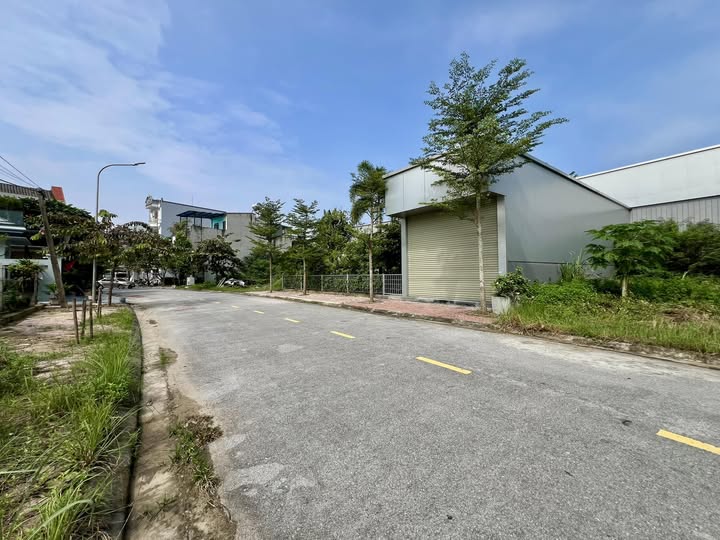 Bán đất khu hạ tầng Vũ Thê Lang, mặt tiền 5m, hướng Tây Nam, giá tốt nhất khu vực