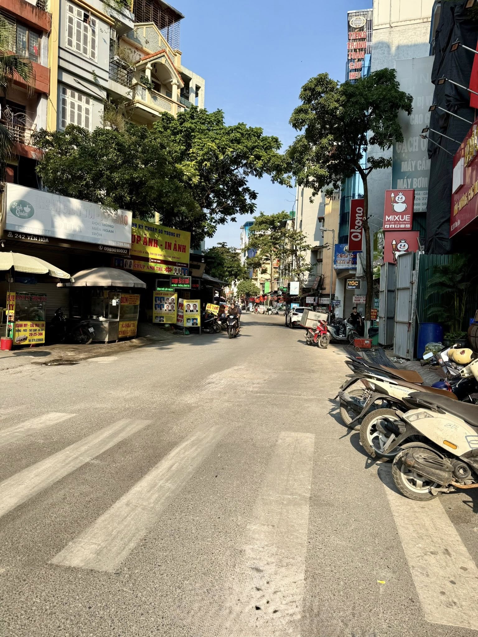 Siêu phẩm mặt phố Yên Hòa, tọa lạc ngay ngã tư Yên Hòa – Trung Kính đôi