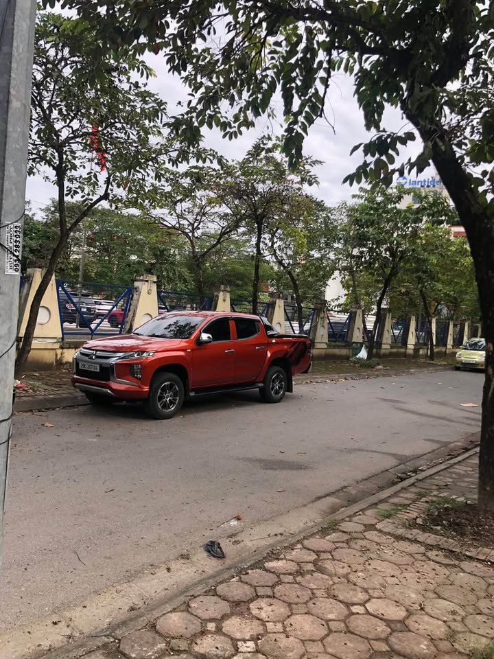 Chính chủ gửi bán căn nhà 5 tầng tại phố Phúc Lợi, Long Biên, Hà Nội