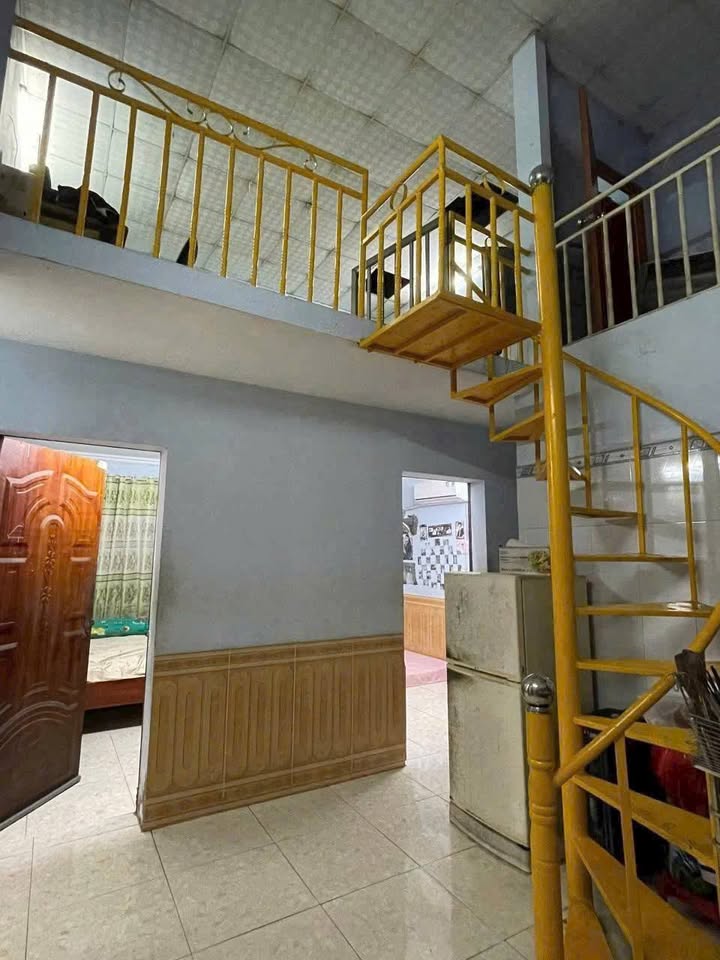 Cần bán gấp nhà dân tự xây kiên cố, chắc chắn, chưa qua đầu tư, nằm tại khu vực Bình Chuẩn