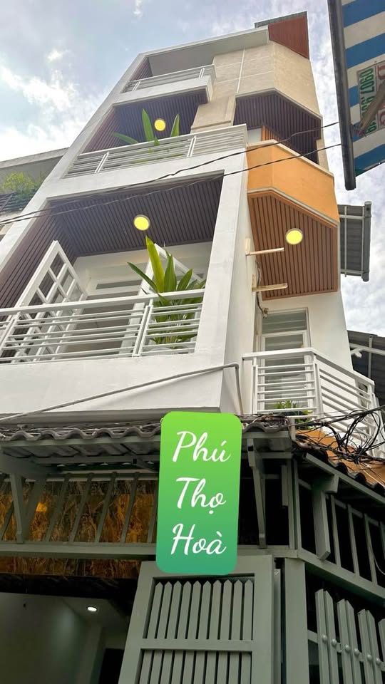 Bán nhà mặt tiền kinh doanh sầm uất tại Chợ Vải Tân Bình và Chợ Nguyễn Sơn