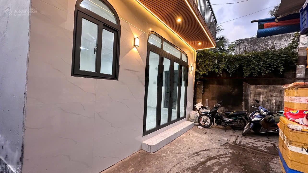 Nhà mới xây ngay cầu Tham Lương giá chỉ 950tr sổ hồng đầy đủ