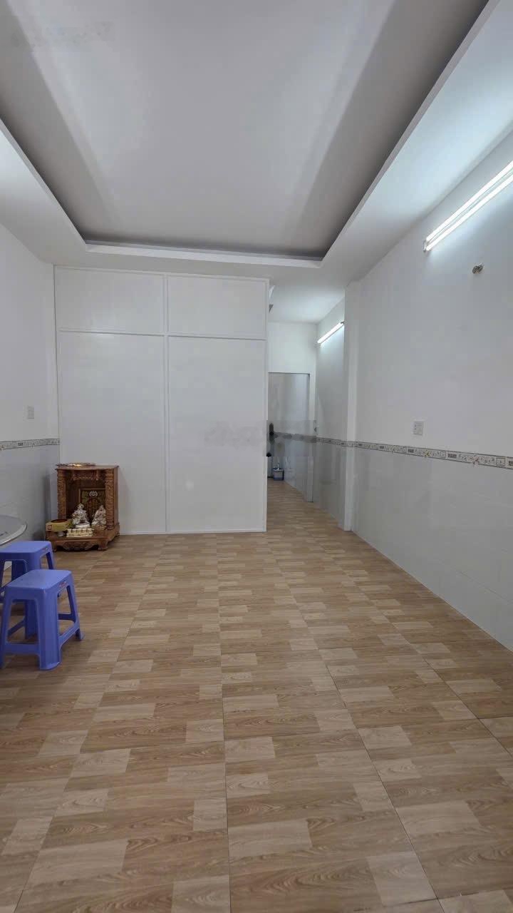 Thanh lý Techcom căn nhà Bình Chánh 1 trệt 1 lầu htro từ CHÍN SÁU KO TRIỆU