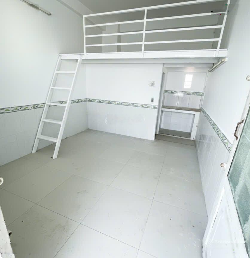 Phòng trọ mới giá siêu tốt ở q7