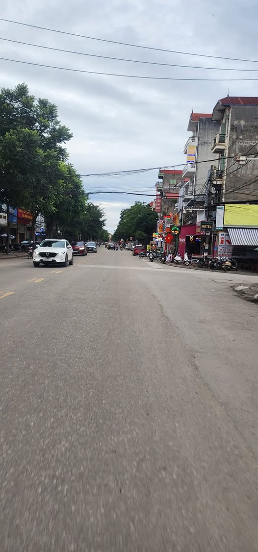 Bán đất mặt đường Bà Triệu, Lạng Sơn 500m², mặt tiền 15m, hướng Tây Nam