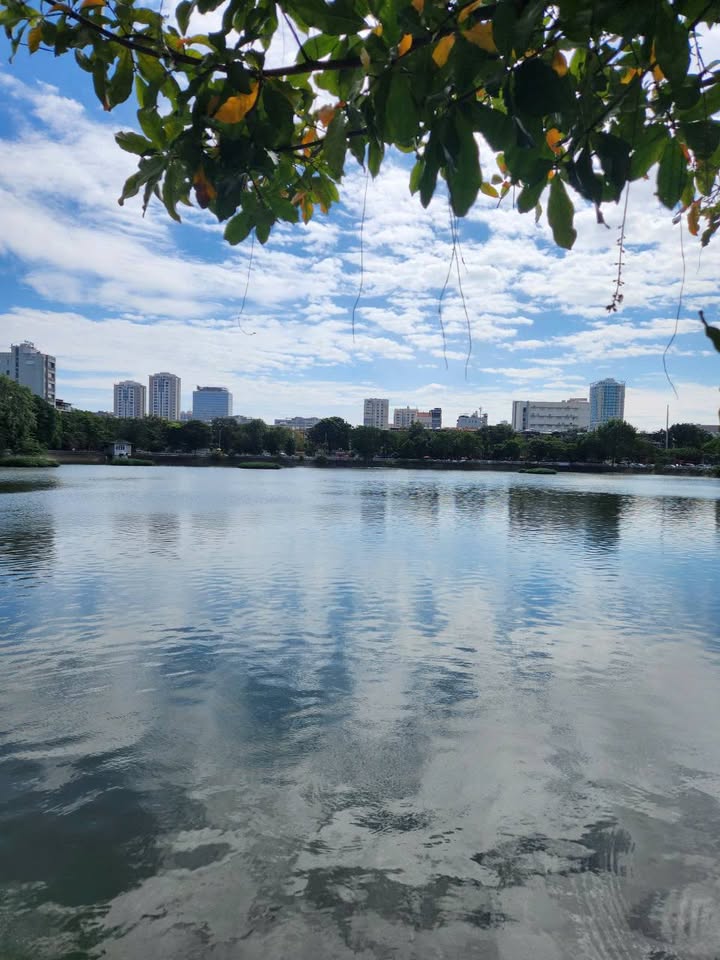 Siêu phẩm Tây Sơn nhà 31m, 6 tầng, ngõ tránh rộng 15m, full nội thất, view hồ chỉ 9 tỷ