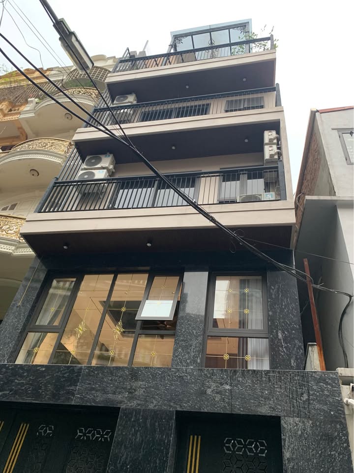 Nhà đẹp 40m2, 4 tầng, khu vip Nam Từ Liêm, ô tô đỗ cửa