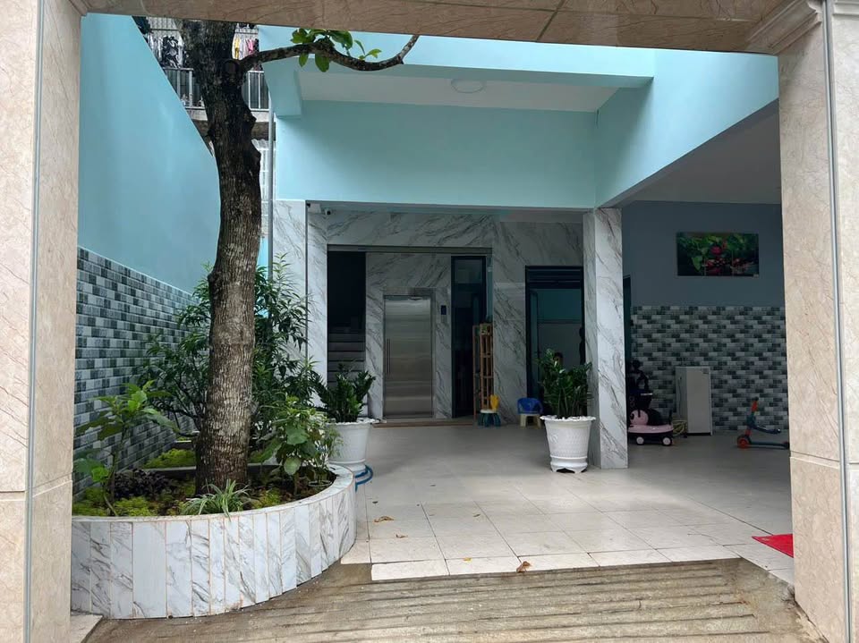 Nhà 5pn 4 lầu mặt tiền 8.36m nở hậu, Đà Lạt - 9.7 Tỷ