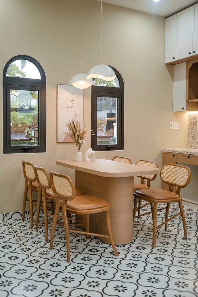 Nhà 2 tầng mới kiệt ô tô, đầy đủ nội thất cao cấp 73m²