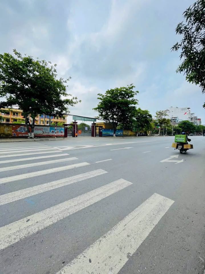 Siêu phẩm đất nền Hoàng Diệu, phường Trà Lý, thành phố Thái Bình đây ạ