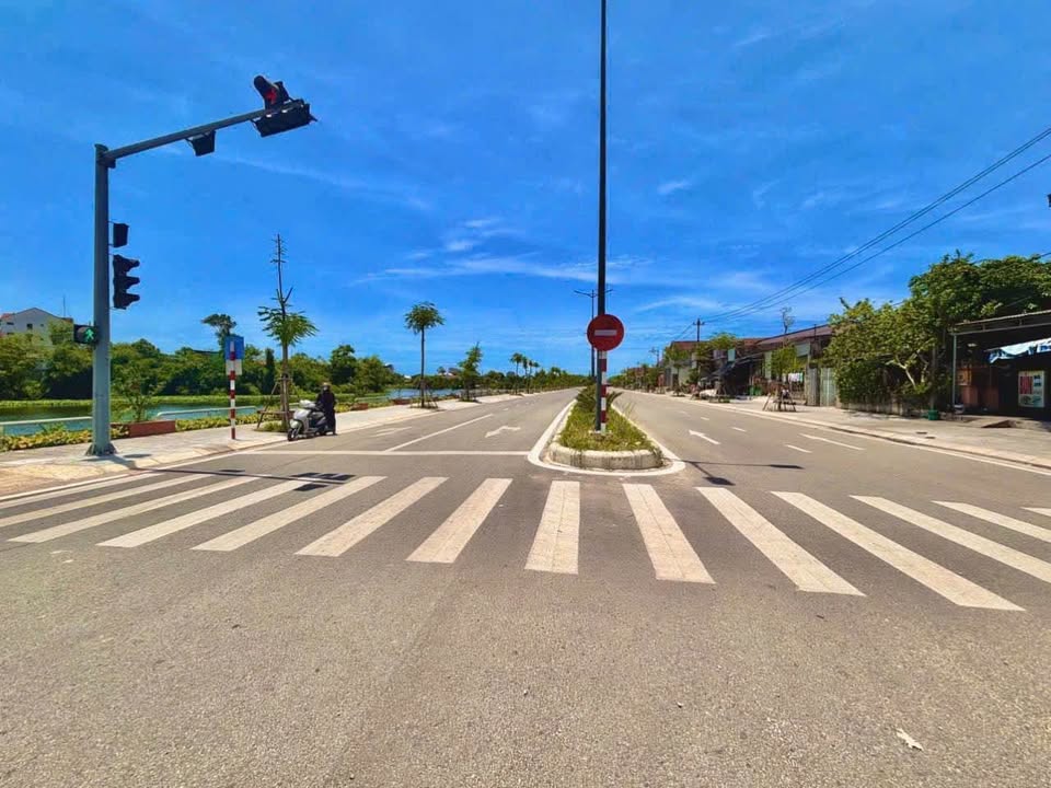 Mặt tiền Phùng Quán, Huế, đất 119m2, 1.5 tỷ, hướng Tây Nam, sổ hồng chính chủ