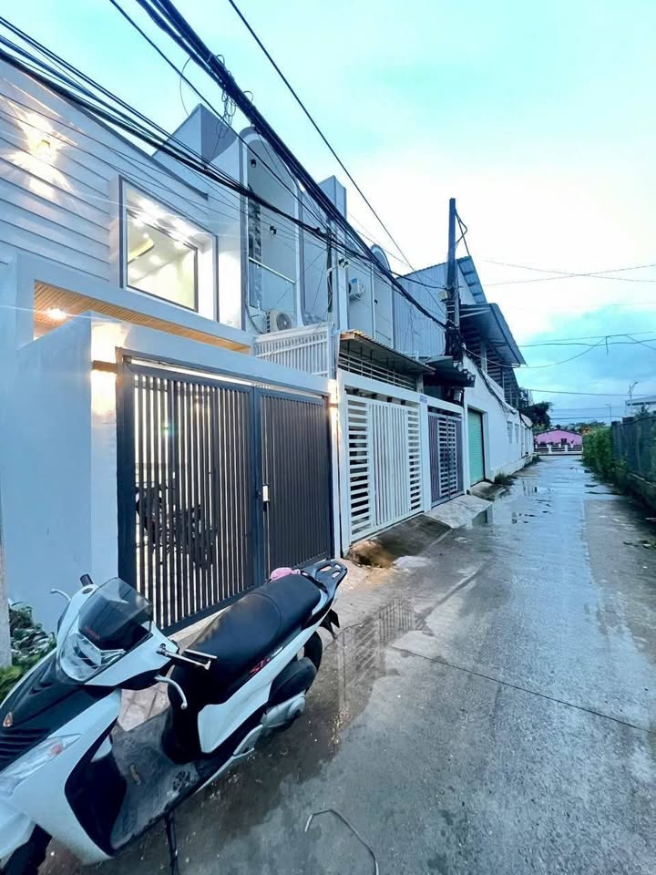 Nhà 1 trệt 1 lửng, hẻm ô tô vào tận cửa, giá chỉ 1,45 tỷ, Sóc Trăng