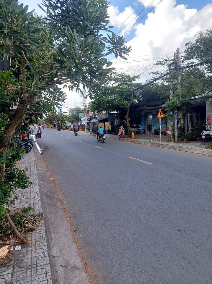 Bước vào một câu chuyện về không gian sống và kinh doanh lý tưởng tại trung tâm huyện Giồng Trôm, Bến Tre