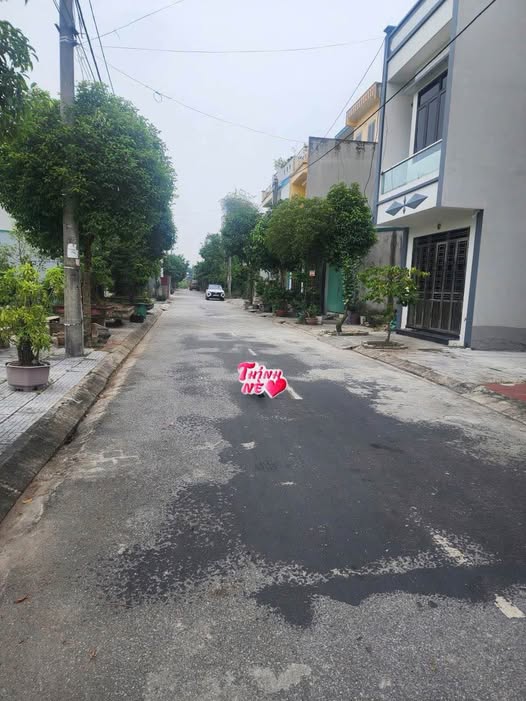 Nhà cấp 4 TDC Cửa Đình, Thái Bình - Sân bóng trước nhà, tiềm năng xây 3 tầng