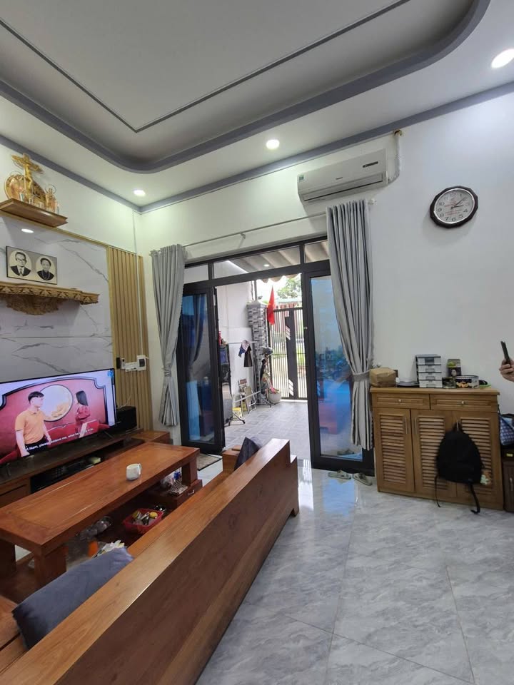 Nhà Tràng Dài sổ riêng thổ cư chỉ 1,89 tỷ, diện tích 8m x 10,3m