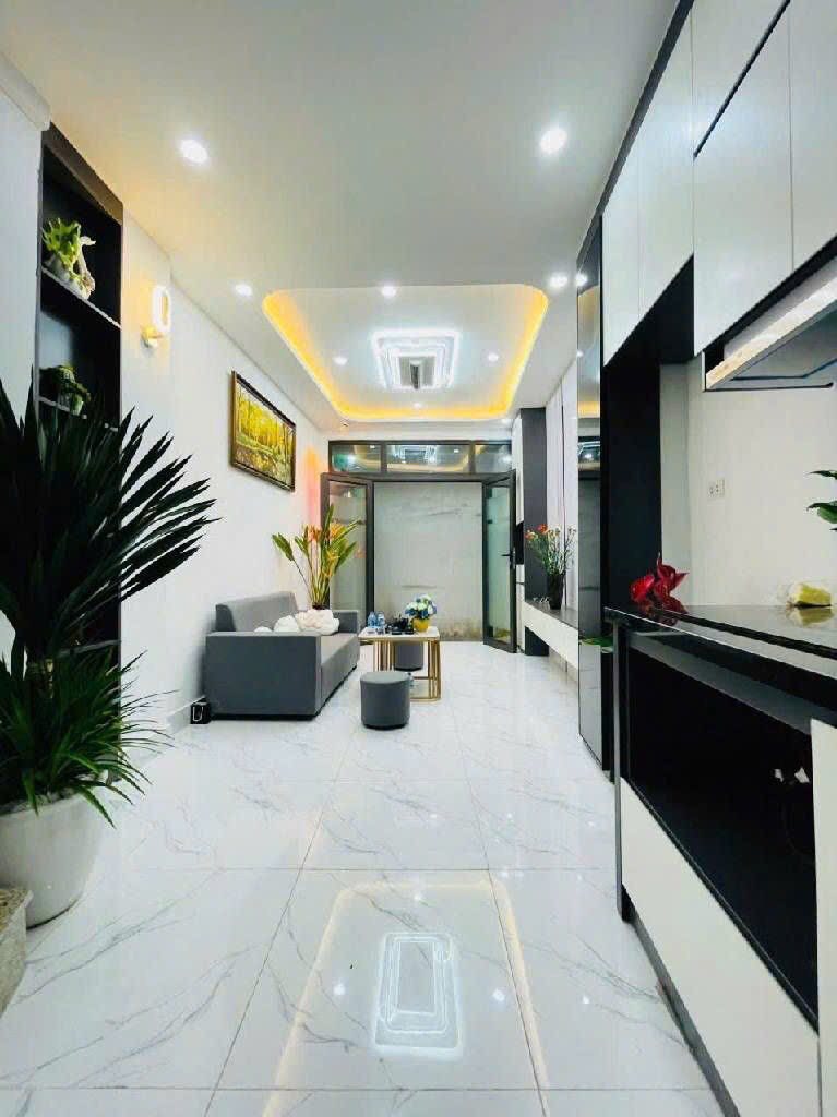 Nhà 5 tầng mới tinh, full nội thất, 25m² tại Tam Trinh, Hà Nội, 6 tỷ