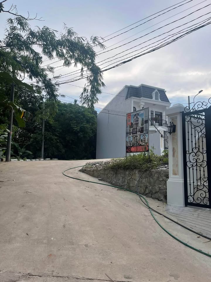 Đất kiệt ô tô Huyền Trân Công Chúa 102m2, ngang 5m5, hướng Tây Nam, giá hời chỉ 1,5 tỷ