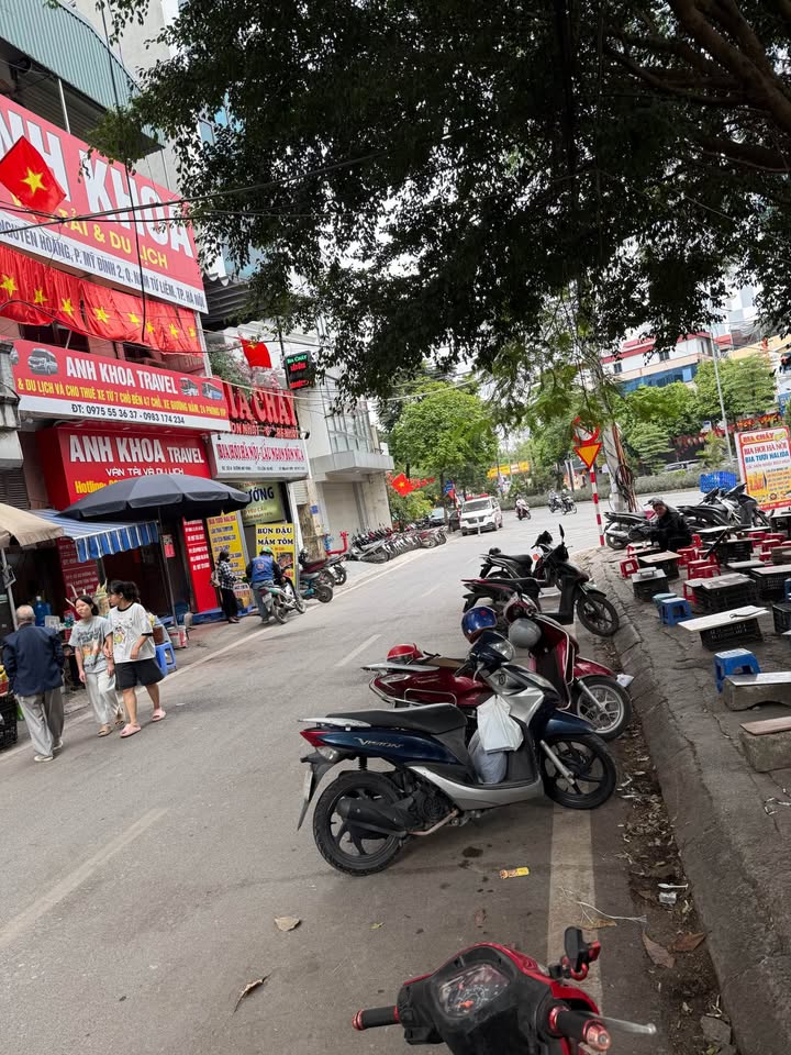 Bán nhà lô góc Mỹ Đình, ô tô đỗ cửa, chờ thang máy, mặt tiền khủng