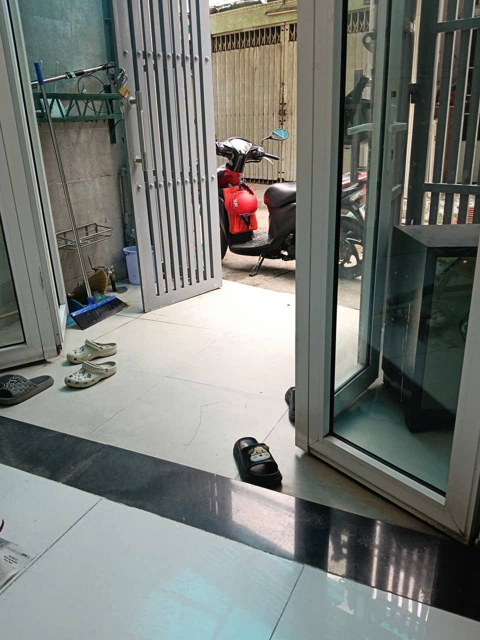 Nhà xinh xắn hẻm Trần Xuân Soạn, Quận 7 ở là mê