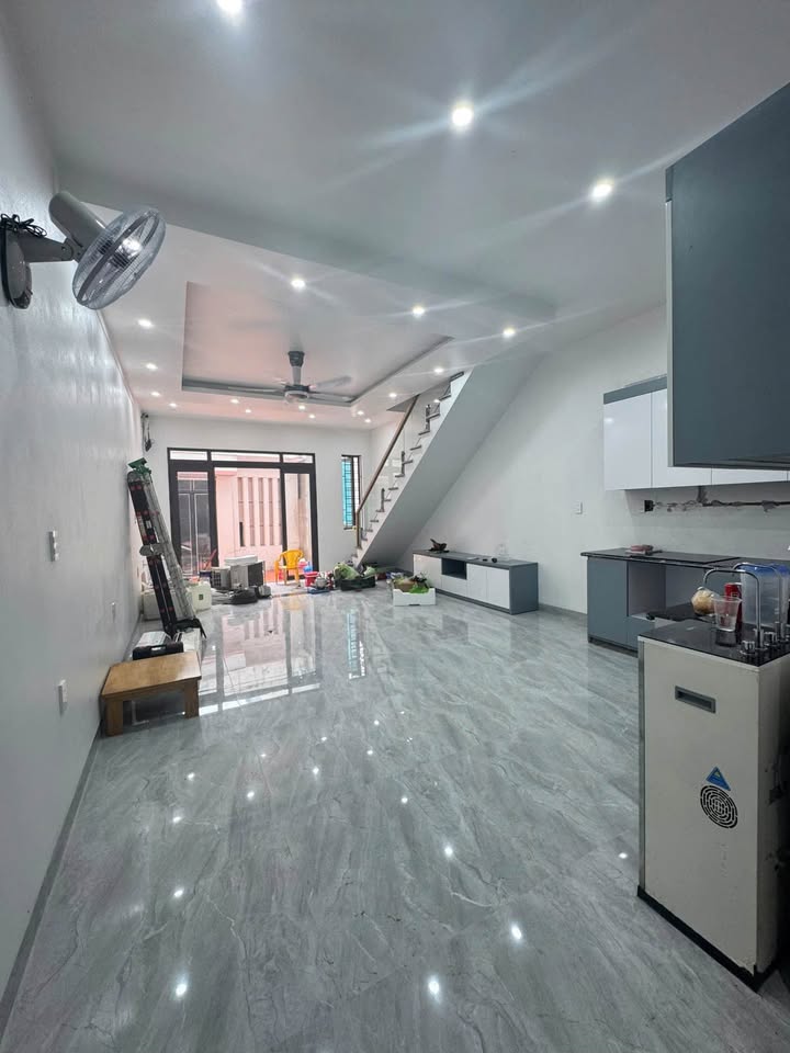 Nhà Đằng Hải 50m2, 3 phòng ngủ, 3,39 tỷ, chợ Lũng Đông