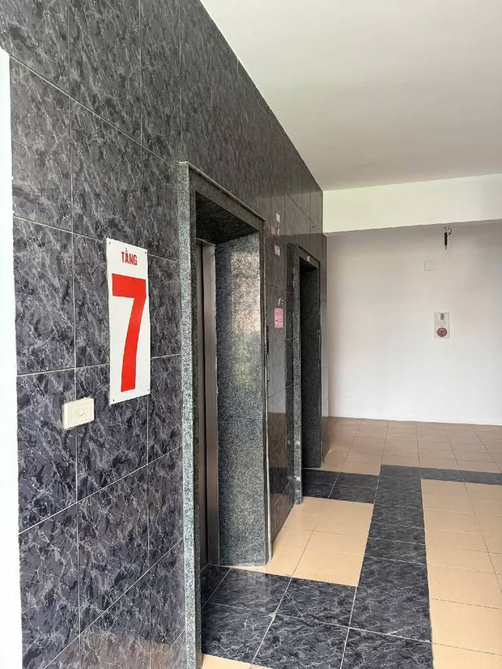 Chung cư 7 tầng thang máy 45m2 Tây Hồ, ô tô tải tránh, giá nhỉnh 3 tỷ