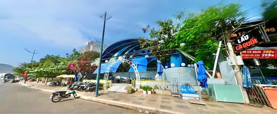 Cho thuê mặt bằng kinh doanh đắc địa view biển Hạ Long, diện tích lớn
