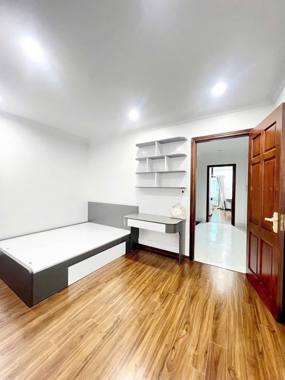 Nhà mới tinh Vân Canh 4 tầng, 2 ngủ mỗi tầng - chốt đơn lẹ làng