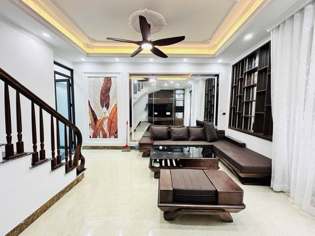 Nhà chính chủ gửi bán gấp nhà tại ngõ 68 Cầu Giấy, Quận Cầu Giấy