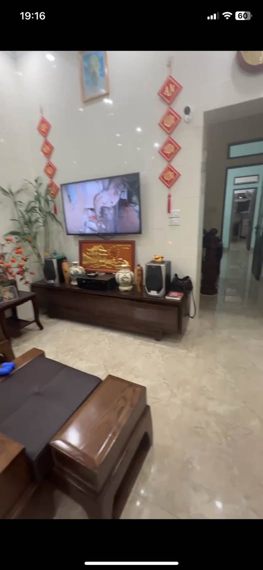 Chính chủ chào bán căn nhà 2 tầng tọa lạc ngay trung tâm thị trấn Vũ Thư, Thái Bình