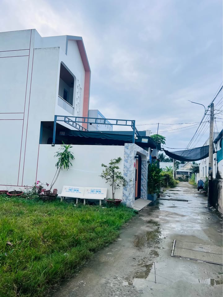 Đất Vĩnh Long 104m2 thổ cư toàn bộ, giá hời 980 triệu, xe tải vi vu