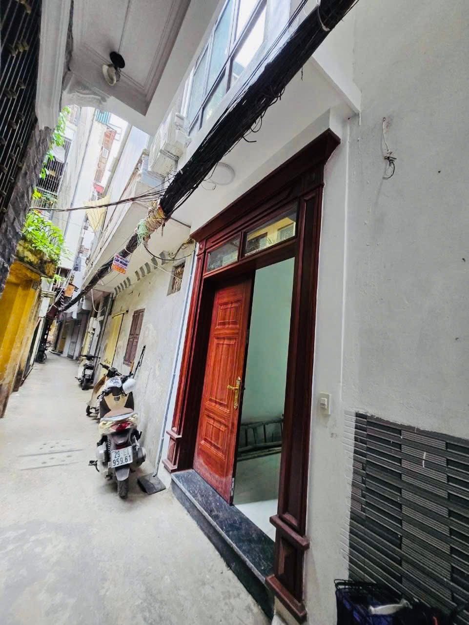 Bán nhà 5 tầng Linh Quang, Đống Đa, Hà Nội, 35m2, mặt tiền 3m, giá 8.5 tỷ