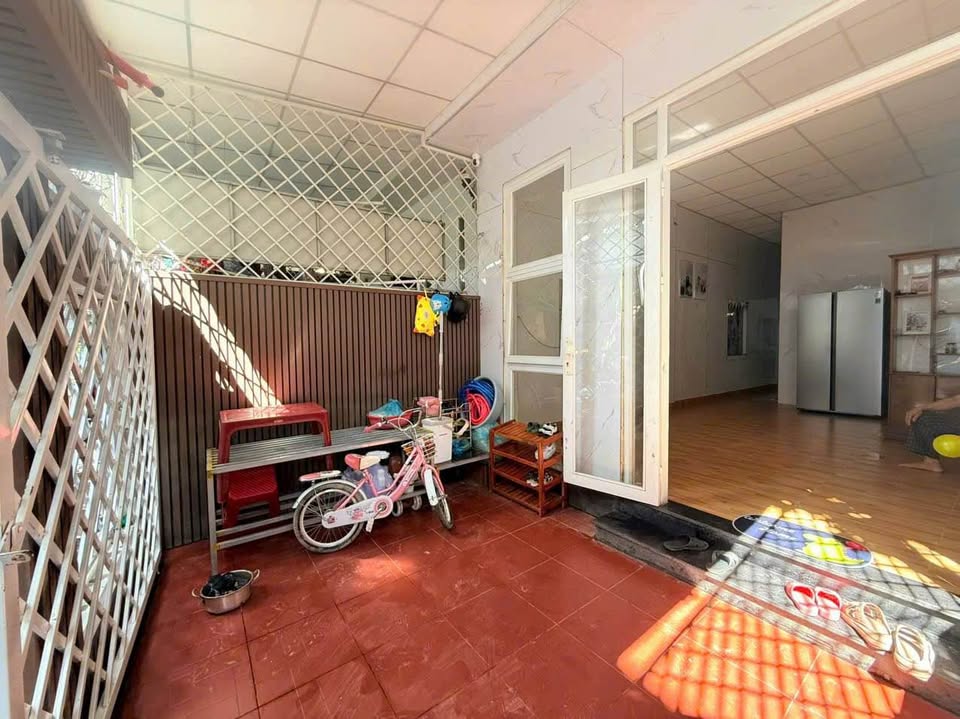 Nhà cấp 4 kiệt ô tô đường An Dương Vương, Huế, gần chợ An Cựu, diện tích 68.8m2