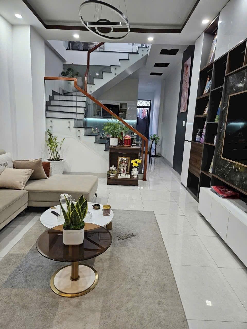 Chào mừng quý khách đến với cơ hội sở hữu ngôi nhà mơ ước tại trung tâm thành phố Thủ Dầu Một