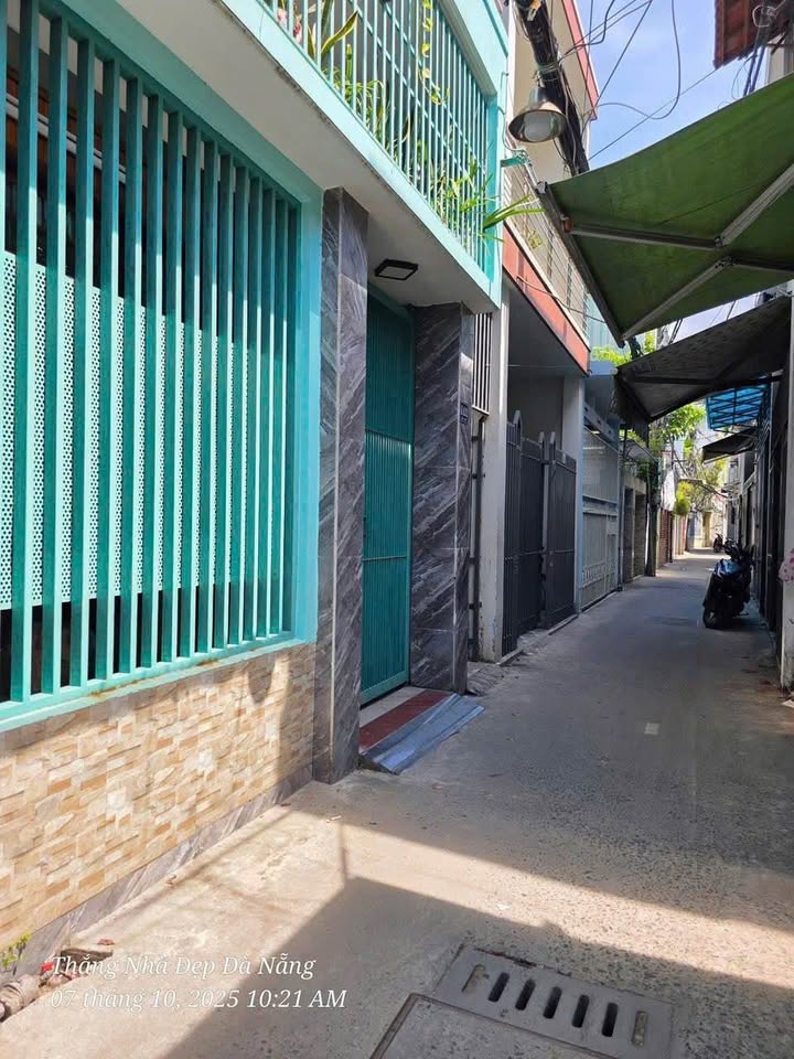 Cơ hội sở hữu nhà đẹp 3 tầng đúc kiên cố, thiết kế hiện đại ngay trung tâm Thanh Khê