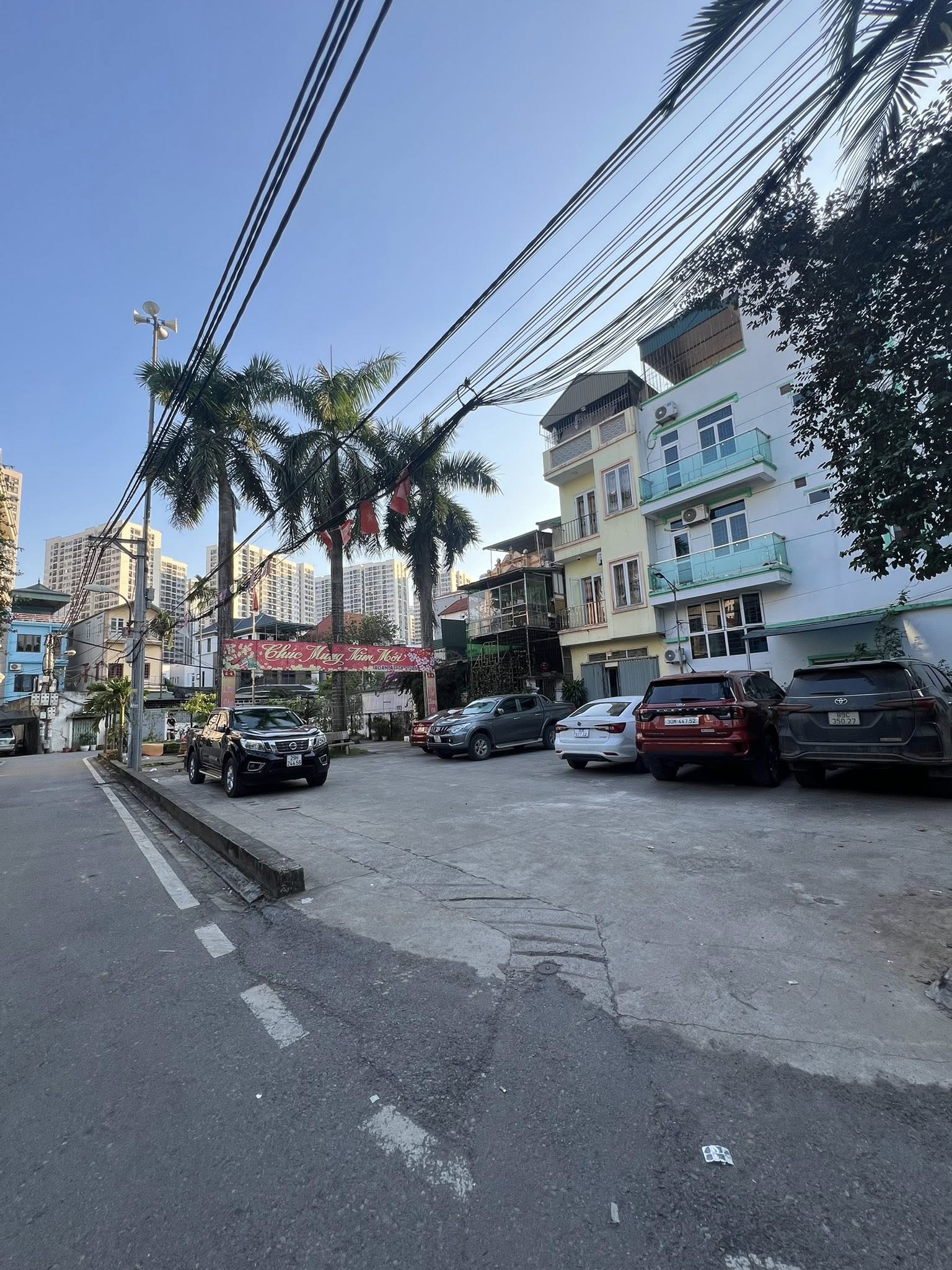 Chào bạn, tôi có một căn nhà cấp 4 với diện tích 50m2 và mặt tiền rộng 5,6m tại xã Trâu Quỳ