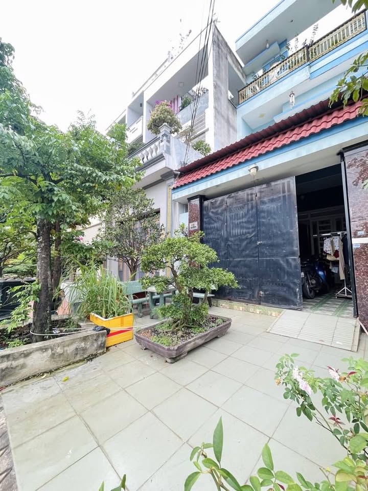 Căn nhà 3 tầng siêu xinh tại khu dân cư Đại Hải, gần tuyến đường Phan Văn Hớn