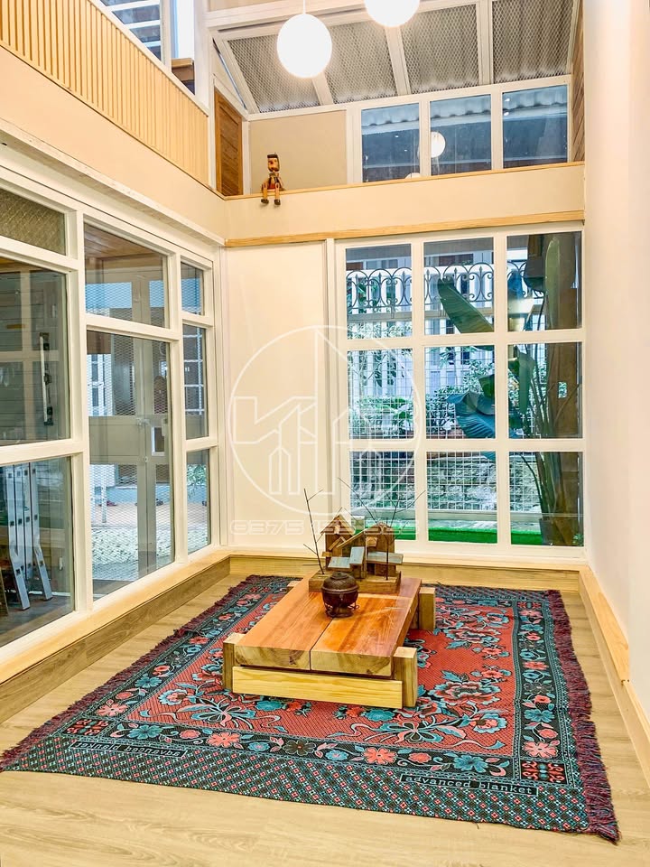 Bán nhà phố tuyệt đẹp ngay trung tâm Đà Lạt, vị trí đắc địa trên đường Nguyễn Hữu Cảnh, phường 8, giá 2,35 tỷ