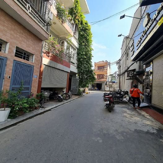 Bán đất thổ cư 65m2 tại xã Gia Lâm, Hà Nội, ô tô 7 chỗ thông