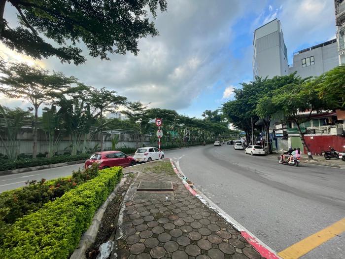 Bỏng mắt tòa căn hộ 9 tầng mặt ngõ Võ Chí Công dòng tiền 5 tỷ/năm, lô góc 2 mặt tiền