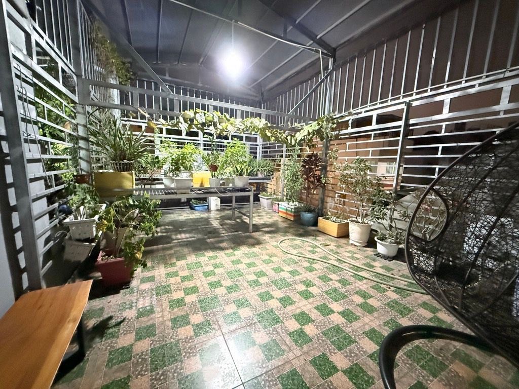 Nhà 4 tầng hẻm xe hơi chợ Tân Bình, 69m², ngang 5m, nở hậu