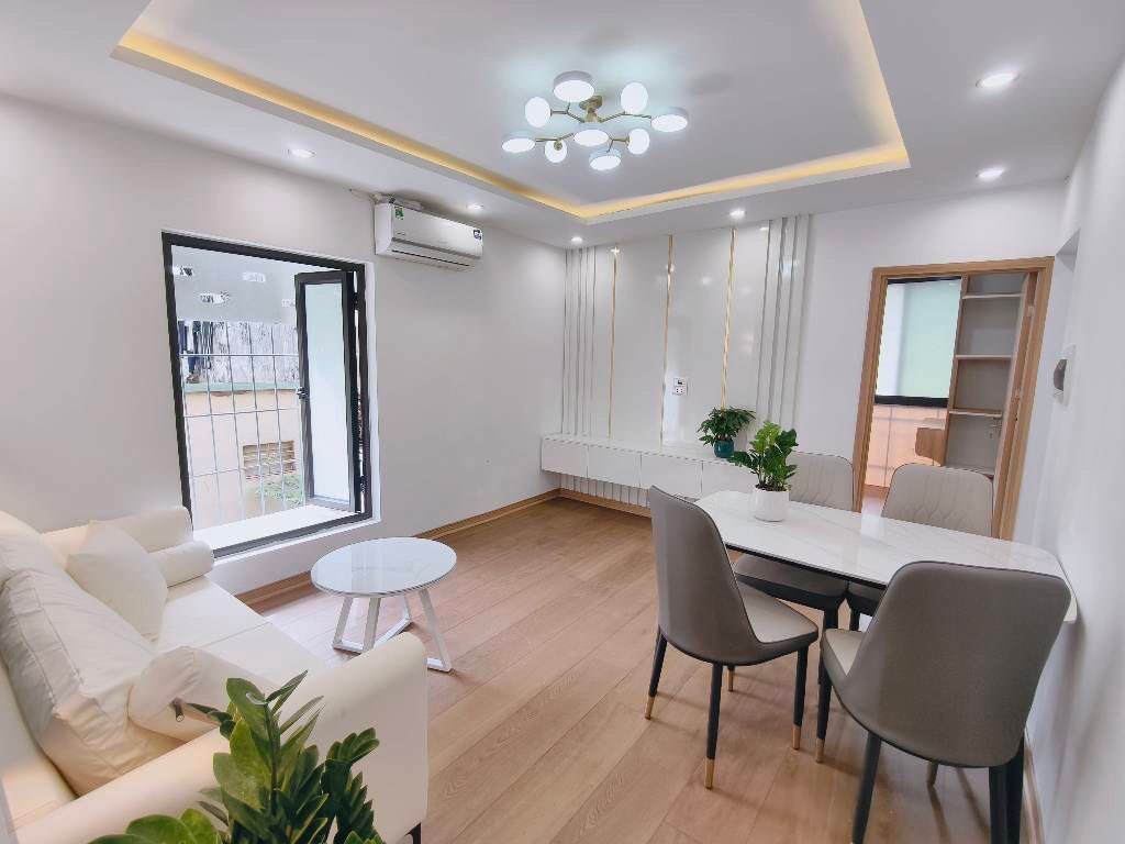 Nhà căn góc Thanh Nhàn, 3 thoáng, 3 phòng ngủ, full nội thất, ô tô tránh