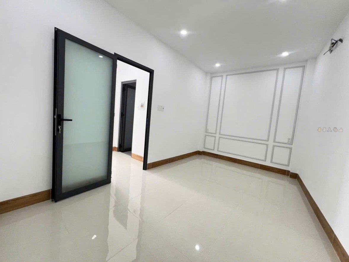 Bán nhà mặt tiền Sương Nguyệt Ánh, Rạch Giá, 4 căn mới xây, giá 1,95 tỷ