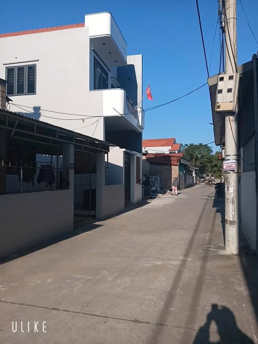 Lô đất vàng trục chính kinh doanh Thụy Xuyên, 2 ô tô tránh, dân cư sầm uất